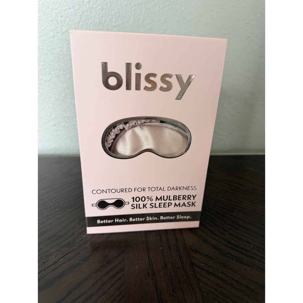 Blissy 100% Mulberry Silk Sleep Mask Pink Contoured Total Darkness NIB 22 Momme
